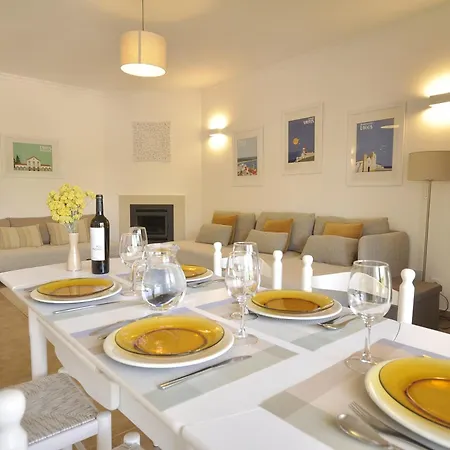 Sea Daisy Apartment, Burgau