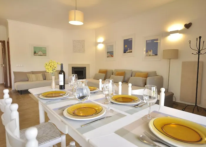 Sea Daisy Apartment, Burgau